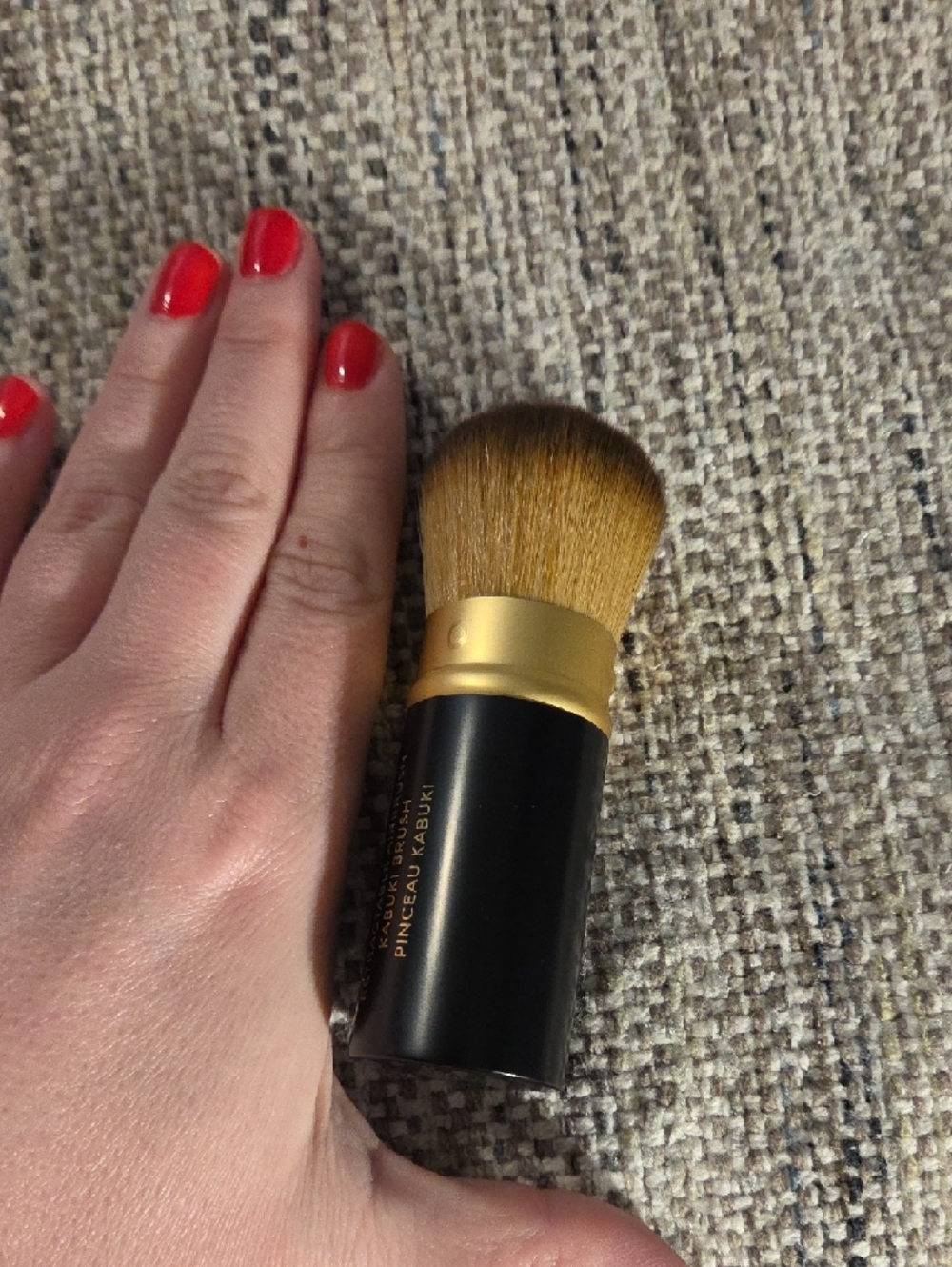 Laura Geller Kabuki Brush - Picture 4 of 4